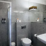 Nowa Zatoka Centrum Art & Business Aparthotel