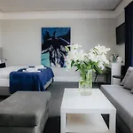 Nowa Zatoka Centrum Art & Business Aparthotel
