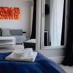 Nowa Zatoka Centrum Art & Business Aparthotel Zoppot