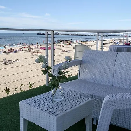 Apartahotel Nowa Zatoka Centrum Art & Business *