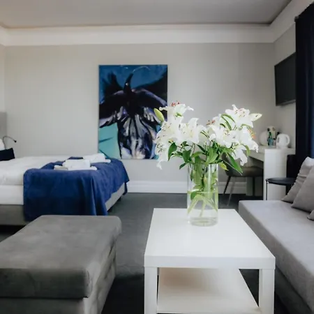 Nowa Zatoka Centrum Art & Business Aparthotel