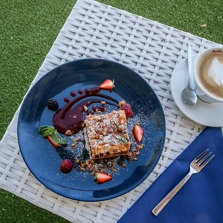 Nowa Zatoka Centrum Art & Business Apartahotel *