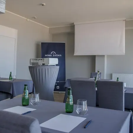 Nowa Zatoka Centrum Art & Business Апарт-отель *