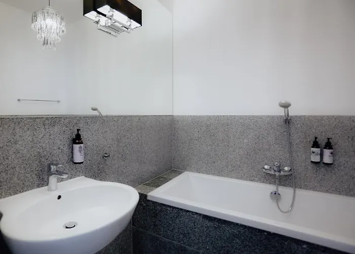 Apart Otel Nowa Zatoka Centrum Art & Business *