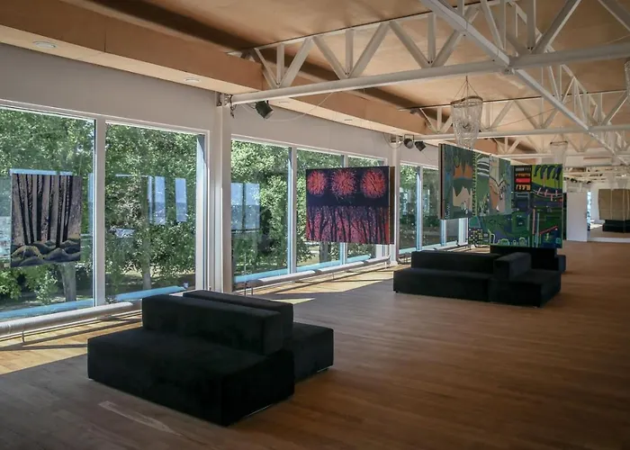 Apart Otel Nowa Zatoka Centrum Art & Business *